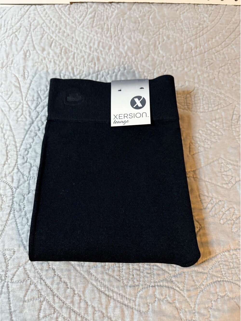 🎄 Xersion Lounge Fitted Leggings with Mesh Detailed Bottom Black Large